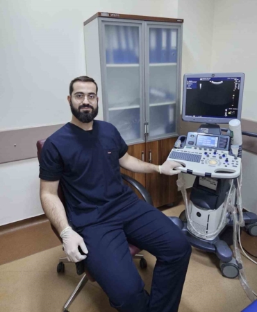 SAÜ’lü doktordan ağrı tedavisinde çığır açan yöntem