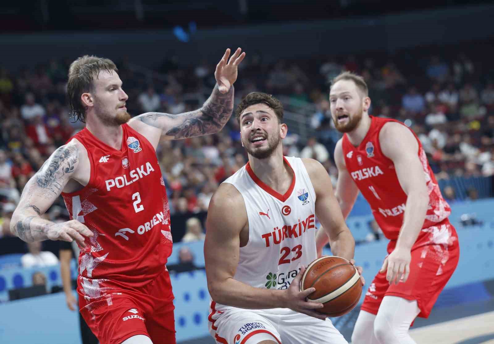 A Milli Erkek Basketbol Takımı, yarı finalde Yunanistan ile karşılaşacak