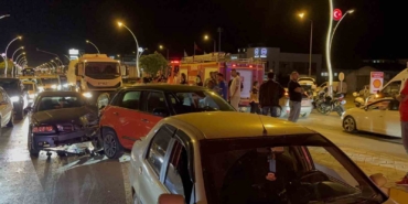 Edirne’de zincirleme kaza: 1 sürücü kaçtı, 1 sürücü alkollü çıktı, 1 kişi yaralandı