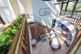 Esenyurt’ta Vatan Kitap Kafe açıldı