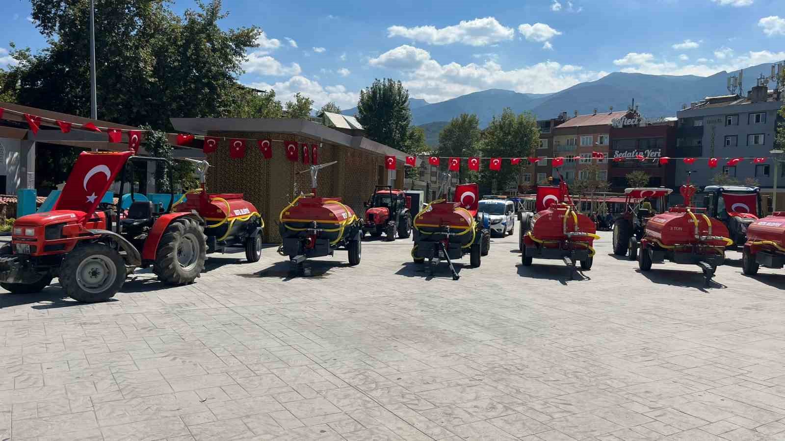 Orman köylerine, itfaiye teçhizatlı su tankerlerine kavuştu