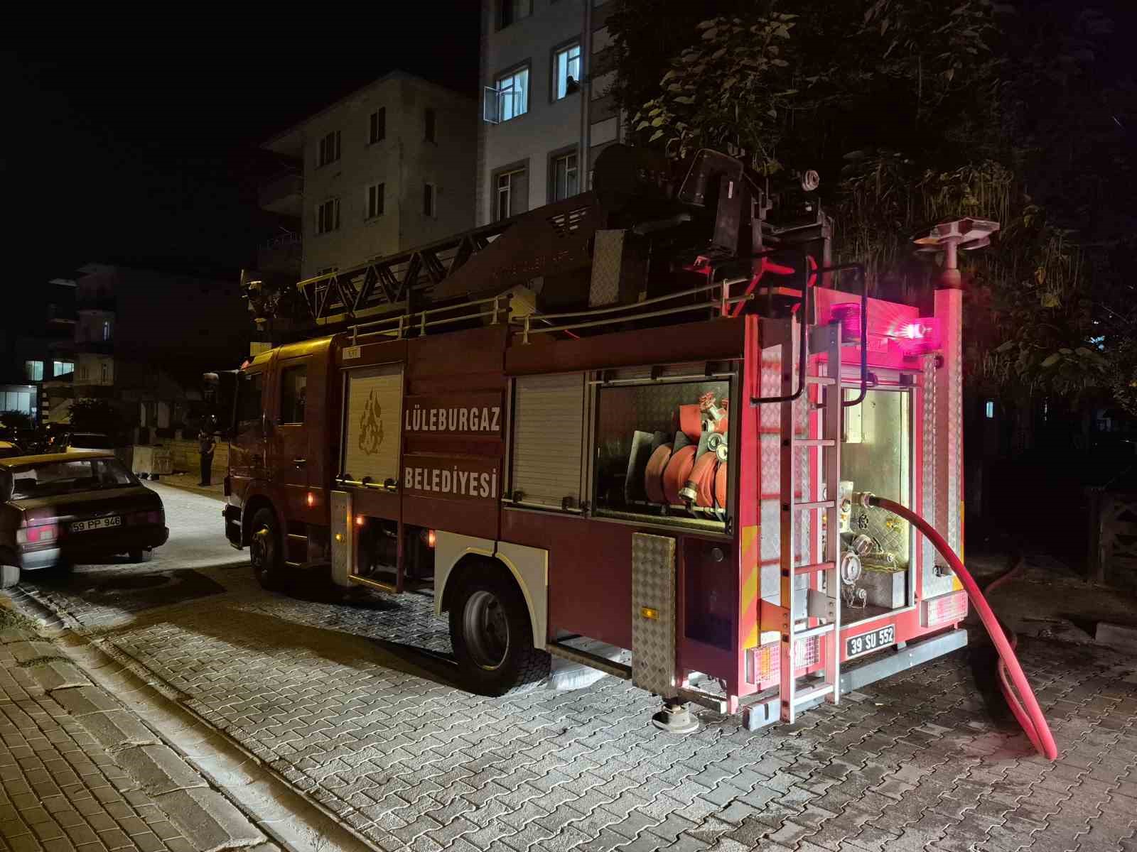 Lüleburgaz’da tek katlı evde çıkan yangın söndürüldü