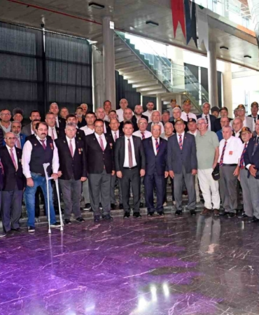 Başkan Aydın: "Onların sayesinde bayrağımız dalgalanıyor, ezanımız susmuyor"