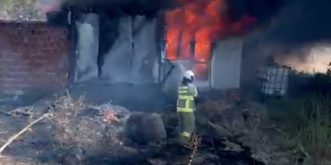 Sındırgı’da güneş panelinden çıkan yangın korkuttu