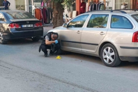 Silahlı kavgada 2 iş yerine kurşunlar isabet etti