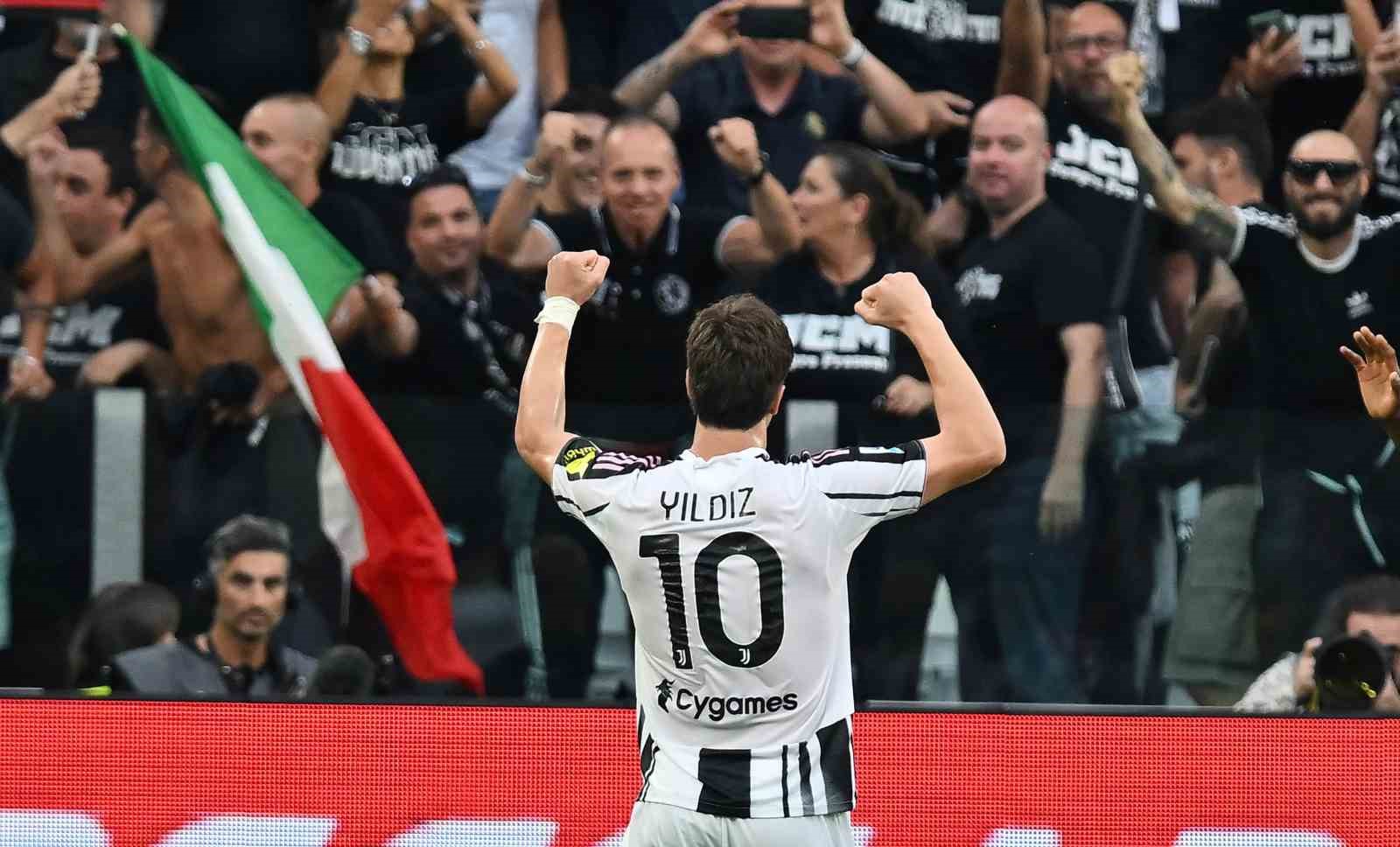 Derby d’Italia’da Türk gecesi: Kenan ve Hakan sahneye çıktı