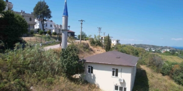 Yalova’da bir kısmı şahsa ait arazide kalan cami için yıkım kararı