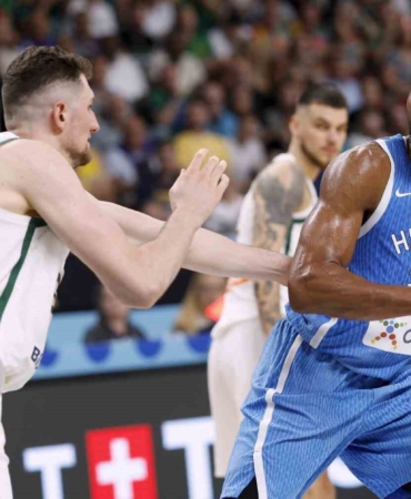 12 Dev Adam’ın EuroBasket 2025 yarı finalindeki rakibi Yunanistan oldu