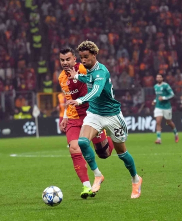 UEFA Şampiyonlar Ligi: Galatasaray: 1 - Liverpool: 0 (İlk yarı)