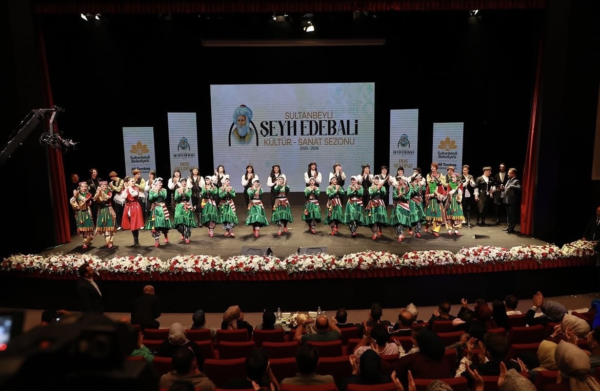 Sultanbeyli’de Şeyh Edebali Sanat Sezonu coşkuyla açıldı