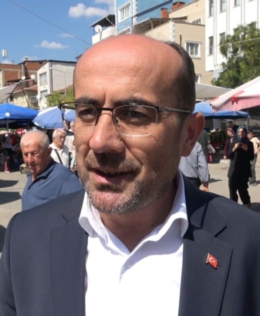 Peynir altı suyundan yaptıkları gübreyle ilaçsız üretip 700 yıllık pazarda satıyorlar