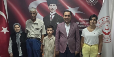 Torunlarına koruyucu aile oldular