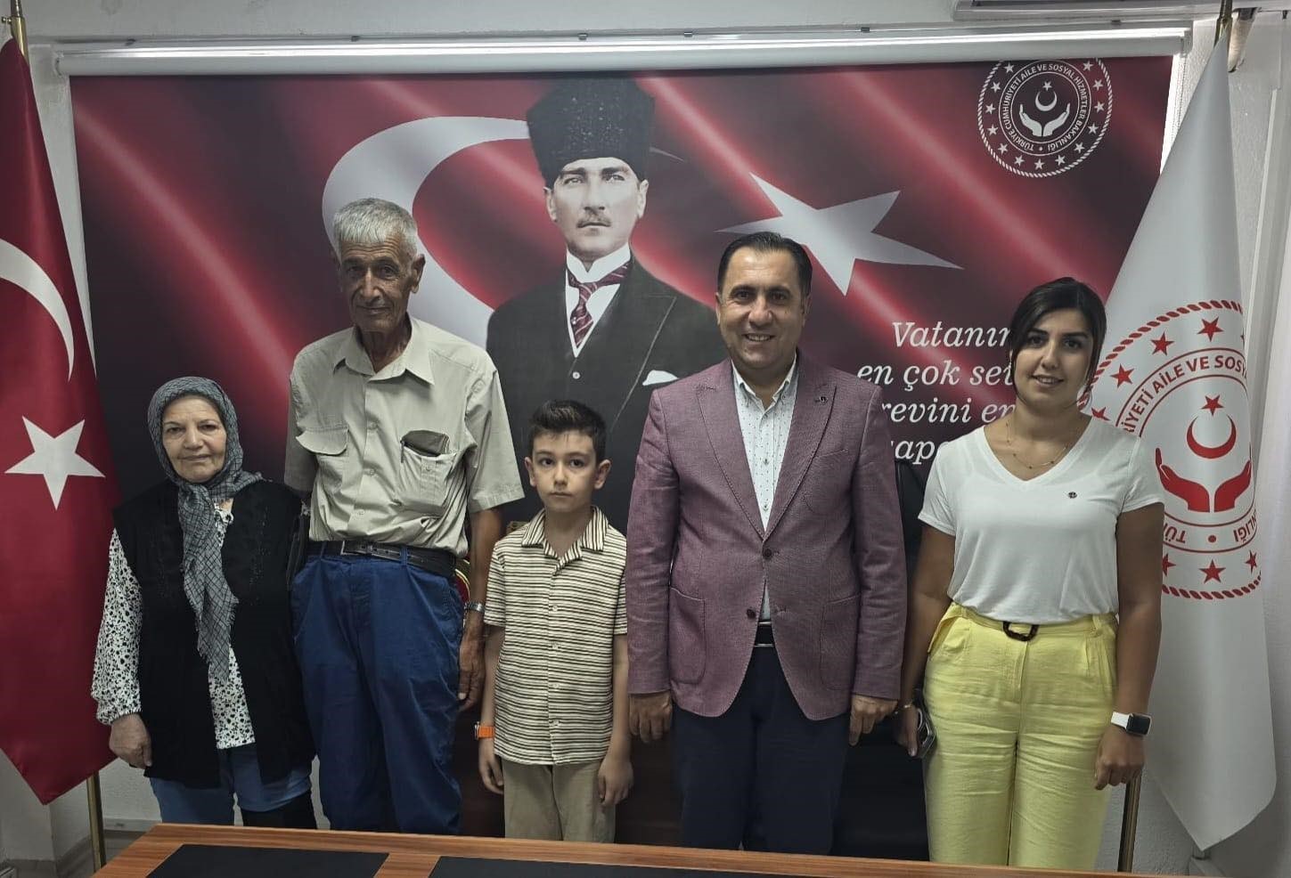 Torunlarına koruyucu aile oldular