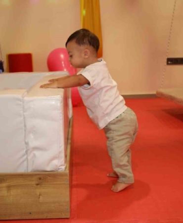Minik Yağız’ın ilk adımları ailesine bayram yaşattı