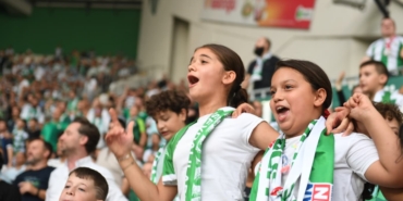 İlk defa maça giden çocukların heyecanı...