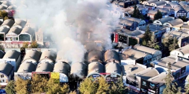 Bağcılar İSTOÇ’ta yangın: 17 işyeri hasar gördü