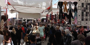 Çarşamba Kumaş Pazarı yeni yerinde kuruldu, vatandaşlar akın etti