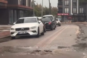 Çanakkale’de kanalizasyonlar taştı sokaklar göle döndü