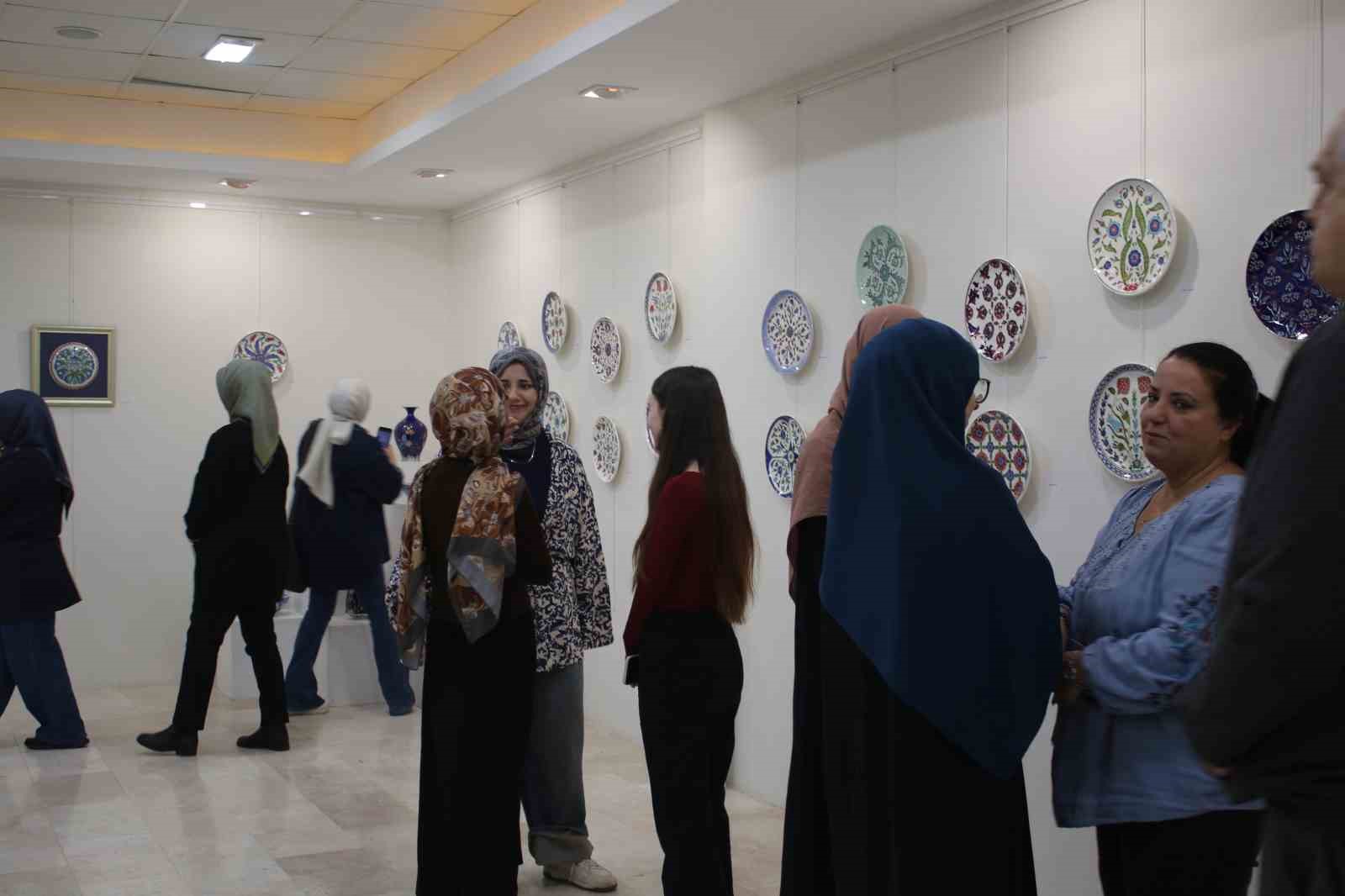 Çini Sanatı SAÜ’de sergilendi