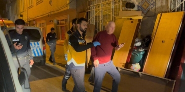 80’lik vatandaşların içki gecesi hastanede bitti