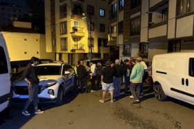 Eyüpsultan’da bir sürücü sokakta bulunan 8 araca çarptı