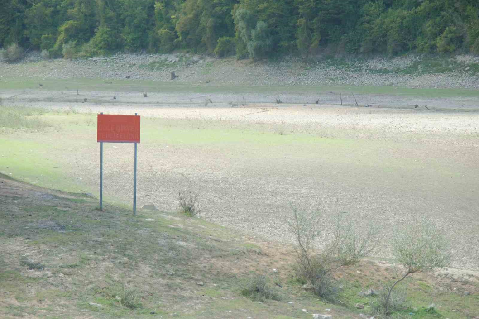 İstanbul’un su ihtiyacını karşılayan barajlar kuruma noktasına geldi