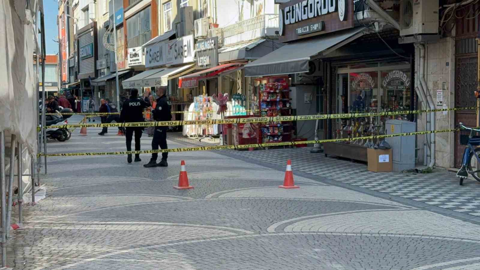 Çatırdama sesleri paniğe sebep oldu: 2 katlı bina tahliye edildi