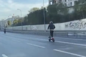 Bayrampaşa’da elektrikli scooter’la tehlikeli yolculuk kamerada