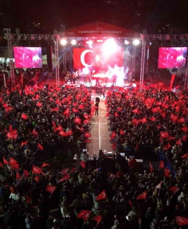 Ceceli’den Yıldırımlılara unutulmaz gece