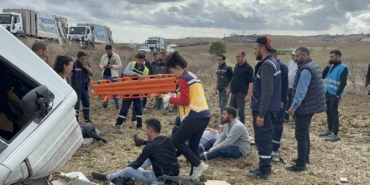 Tekirdağ’da can pazarı: Çöp kamyonu metrelerce yüksekten şarampole uçtu, 3 işçi yaralandı
