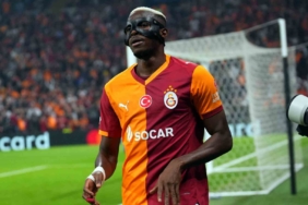 Victor Osimhen, UEFA Şampiyonlar Ligi’ndeki gol sayısını 3’e yükseltti