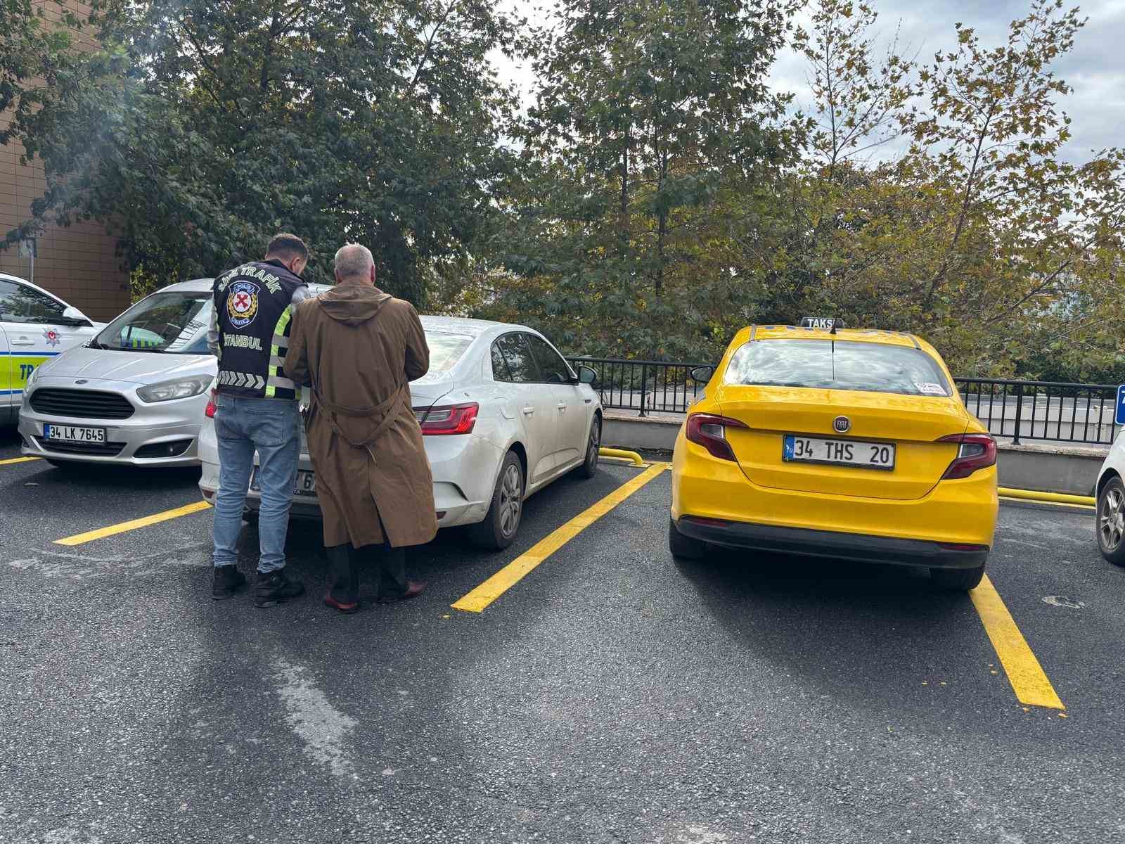Başakşehir’de sürücüyü tehdit eden taksici yakalandı