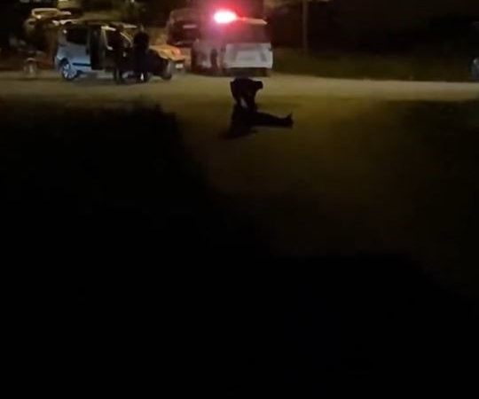 Arnavutköy’de gece yarısı sokak ortasında kavga: Polis güçlükle müdahale etti