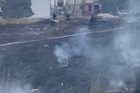 Çocukların yaktığı iddia edilen boş arsayı itfaiye söndürdü