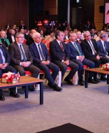 BŞEÜ, Eskişehir’de girişimcilik zirvesine katıldı