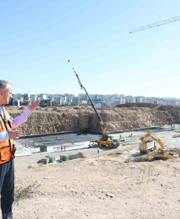 Başkan Çiftçi devlet hastanesi şantiyesinde: "İnşaat hızla ilerliyor"