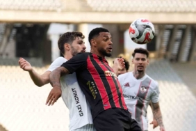 Trendyol Süper Lig: Fatih Karagümrük: 0 - Gaziantep FK: 0 (İlk yarı)