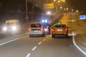 Arnavutköy’de trafikte tehlikeli anlar görüntülendi