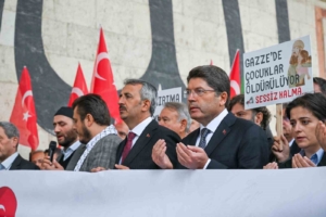 Adalet Bakanı Tunç: "65 binden fazla Filistinli şehit edildi"