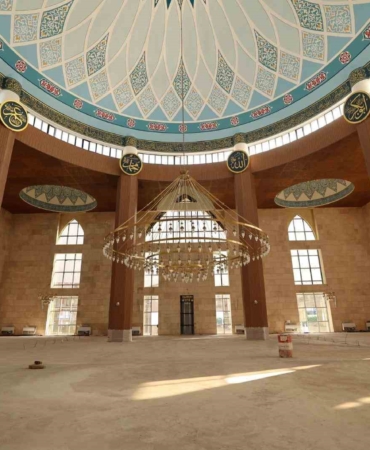 Kartepe’nin 3 bin kişilik cami inşaatı tamamlanmak üzere