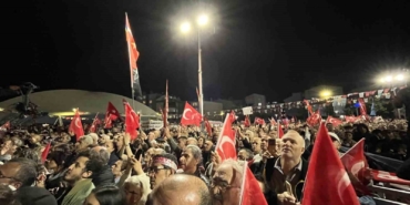 CHP Genel Başkanı Özel, Küçükçekmece’deki mitingde konuştu