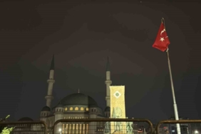 İstanbul’da sağanak yağış gece boyu etkili oldu