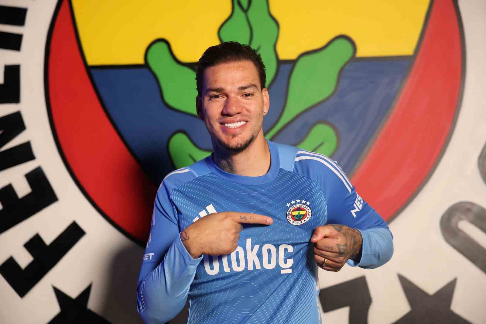 Fenerbahçe’nin Brezilyalı kalecisi Ederson’a milli davet