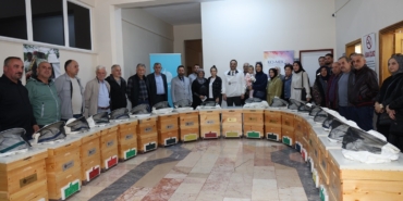 KO-MEK arıcılığın tüm inceliklerini öğretiyor