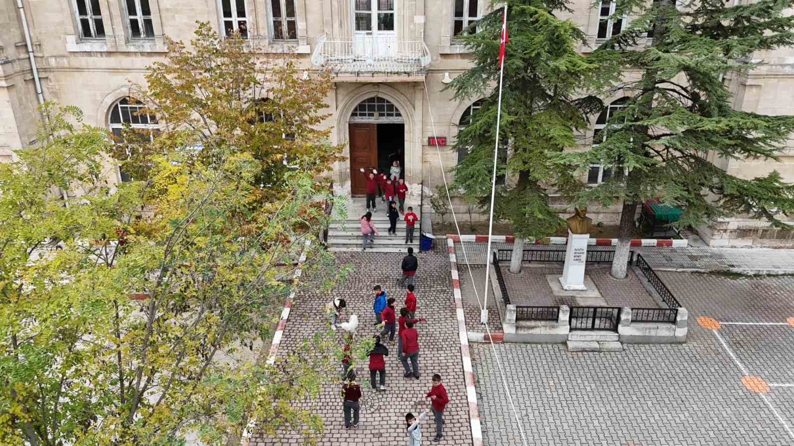 Pınarhisar’ın eğitimdeki asırlık çınarı: Koloğlu İlkokulu binası bir asırdır hizmet veriyor