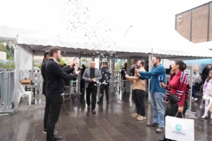 Kocaeli Kitap Fuarı’nda 1 milyonuncu ziyaretçiye konfetili karşılama