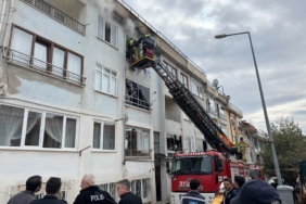 Erdek’te apartman dairesinde korkutan yangın