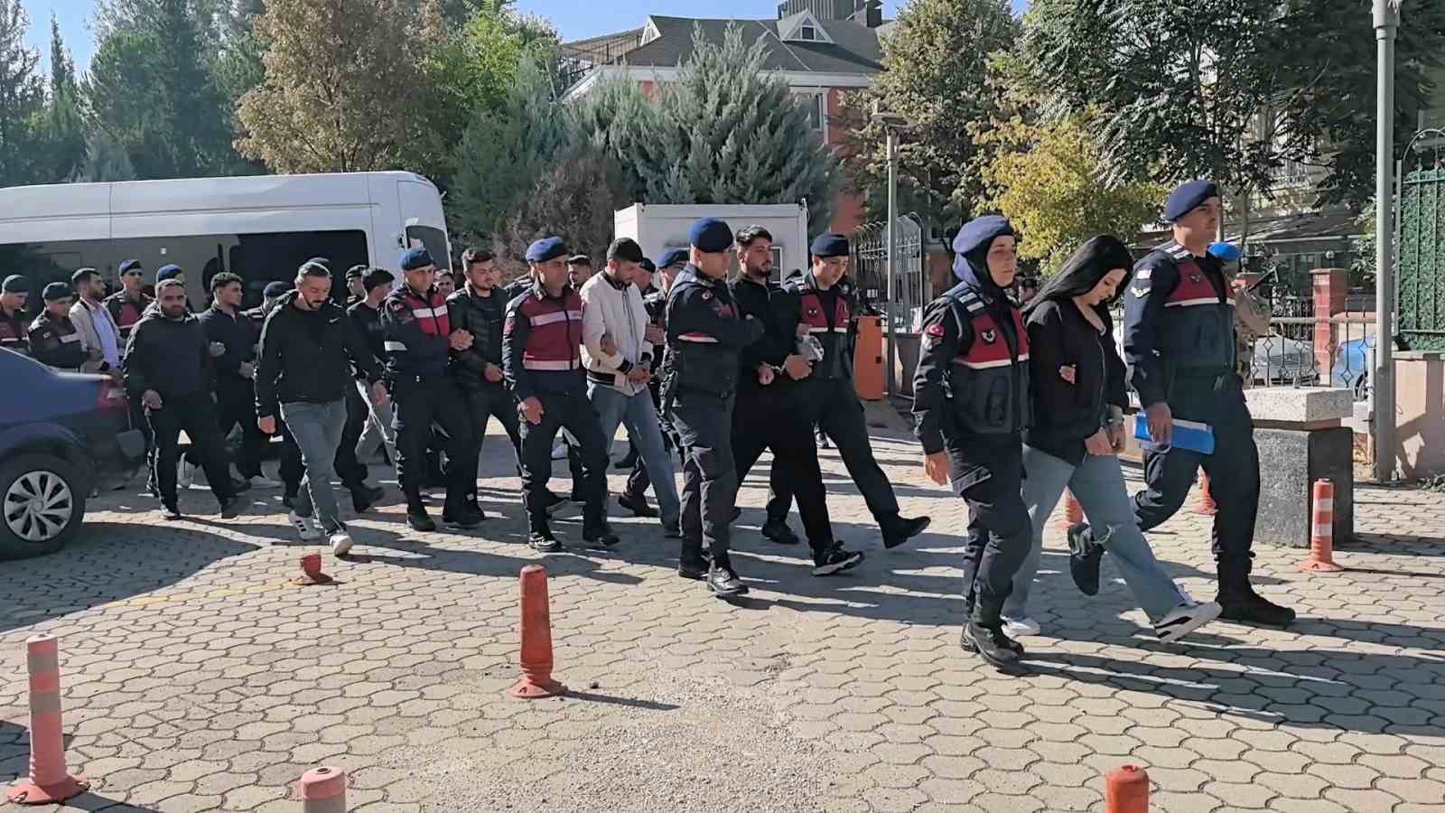 İnegöl’deki silahlı çatışma olayında 2 tutuklama