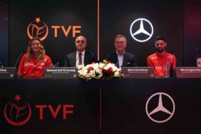 Mehmet Akif Üstündağ: "2026 Kadınlar Avrupa Şampiyonası, Sinan Erdem’de oynanacak"