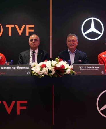 Mehmet Akif Üstündağ: "2026 Kadınlar Avrupa Şampiyonası, Sinan Erdem’de oynanacak"